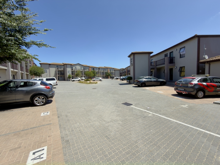 2 Bedroom Property for Sale in Parklands East Western Cape